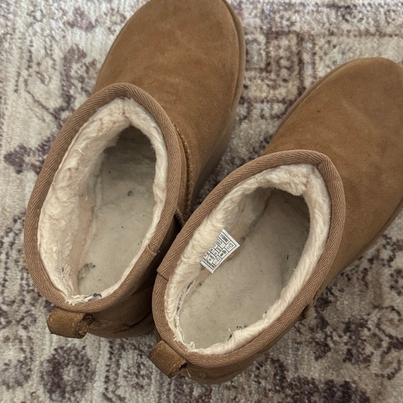 UGG Tan Suede Platform Ankle Boots - Picture 5 of 5